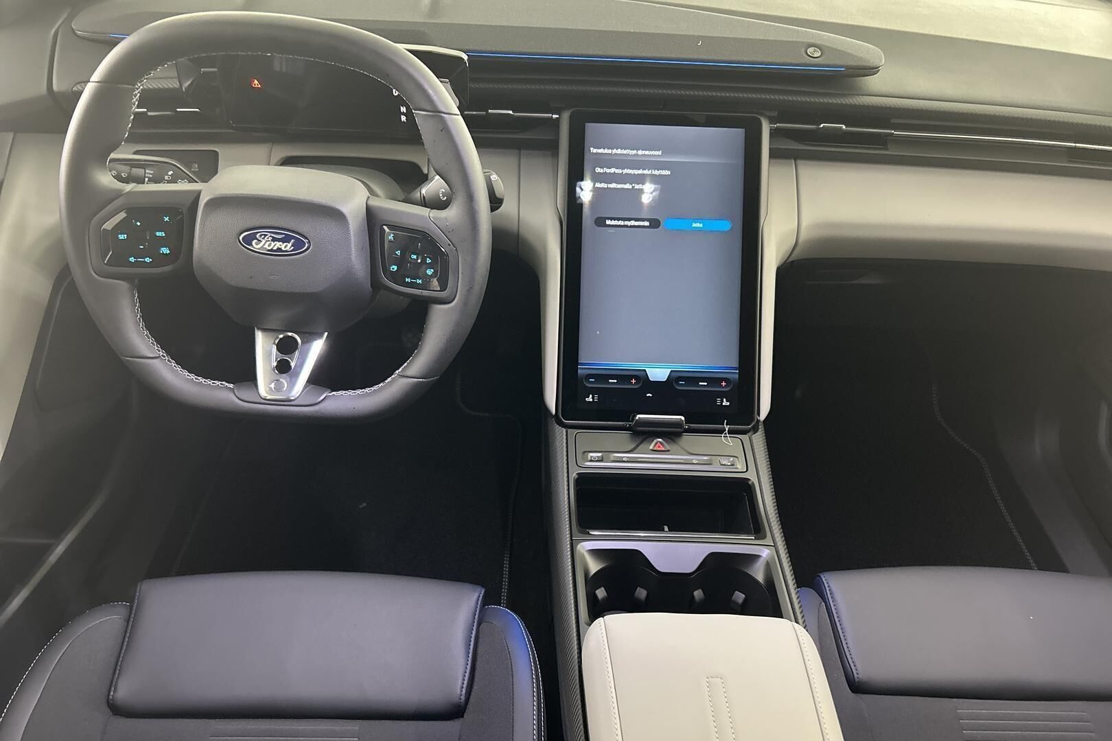 Ford Capri iso kuva 14