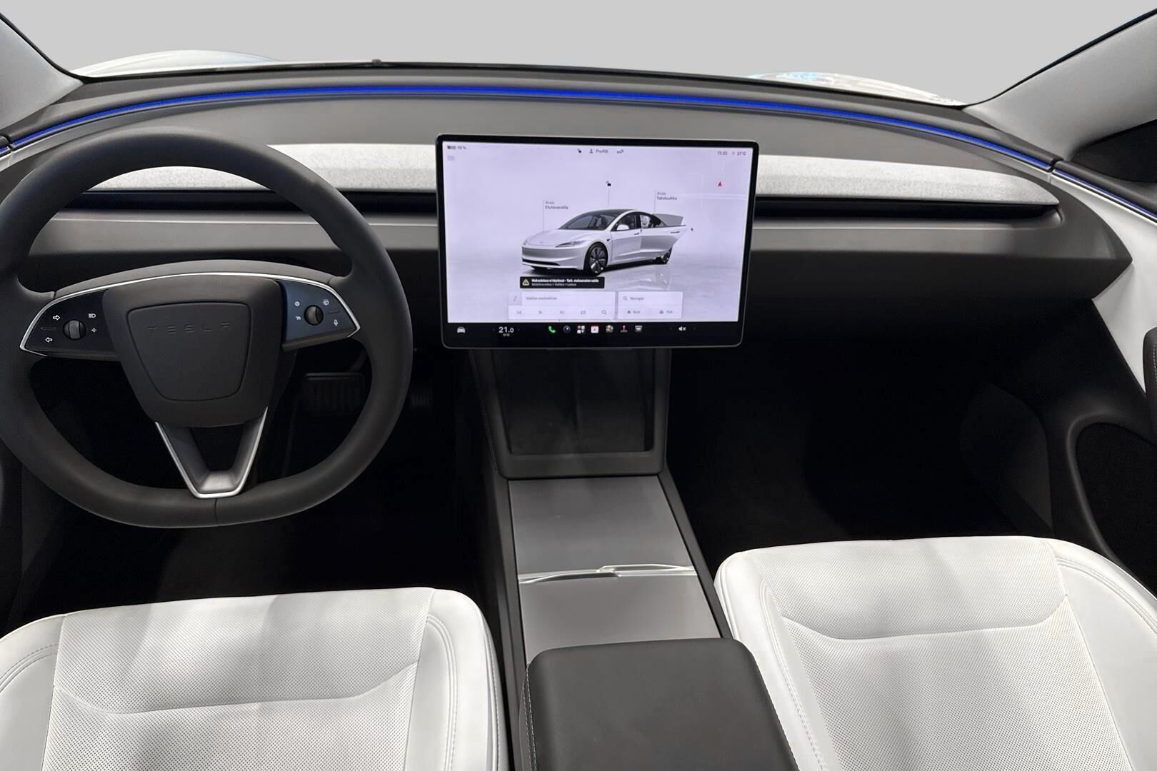Tesla Model 3 iso kuva 11
