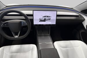Tesla Model 3 esikatselu 11
