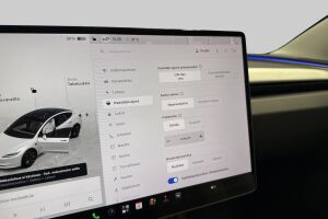 Tesla Model 3 esikatselu 21