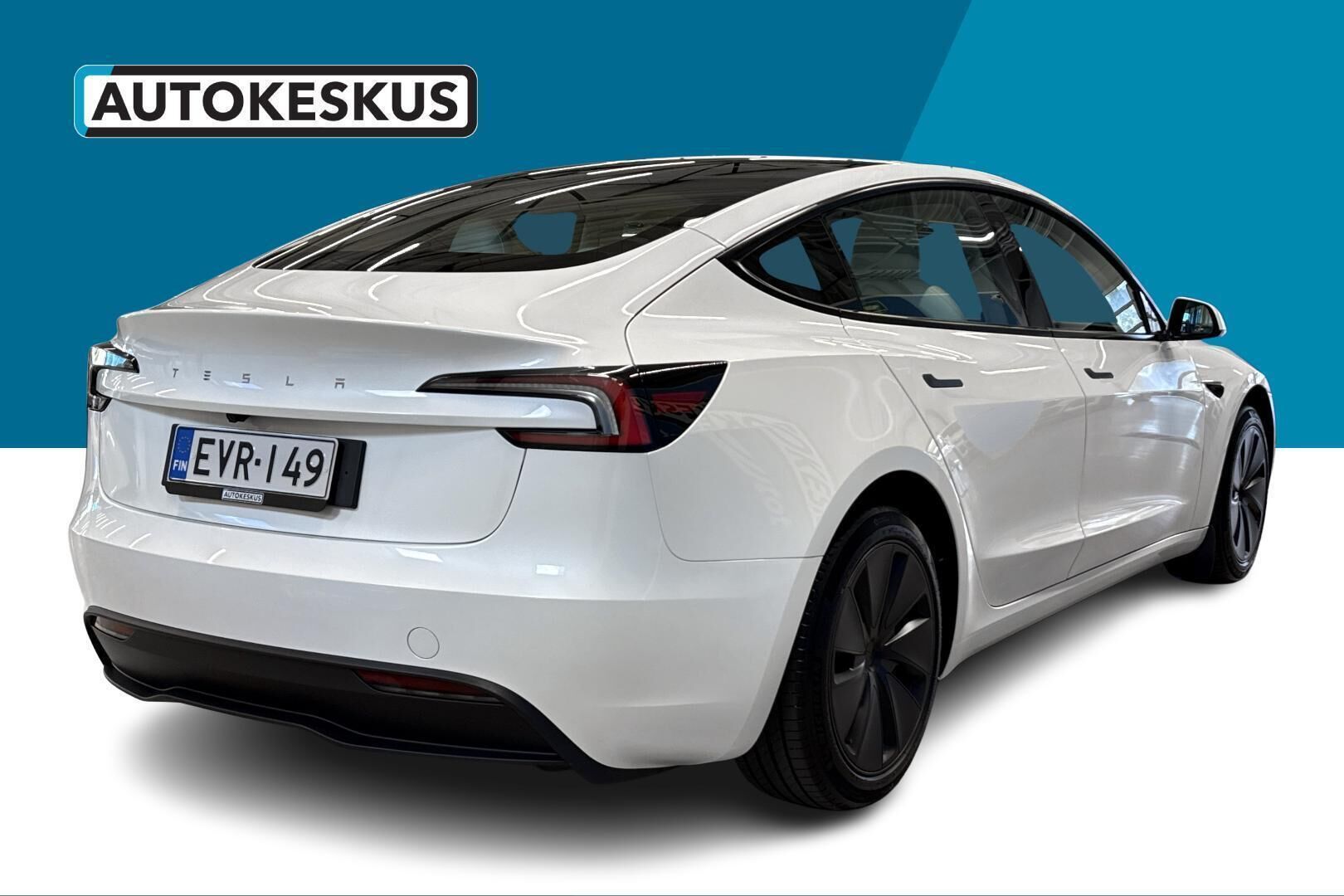 Tesla Model 3 iso kuva 5