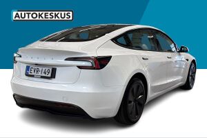 Tesla Model 3 esikatselu 5