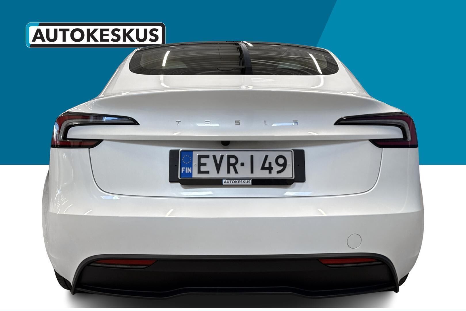Tesla Model 3 iso kuva 6