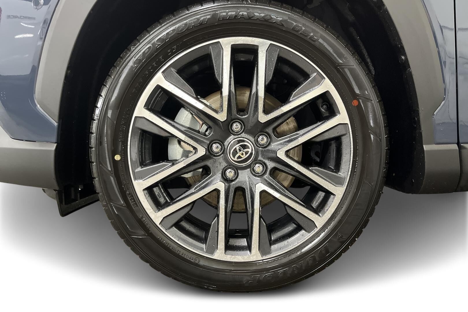 Toyota Corolla Cross iso kuva 11