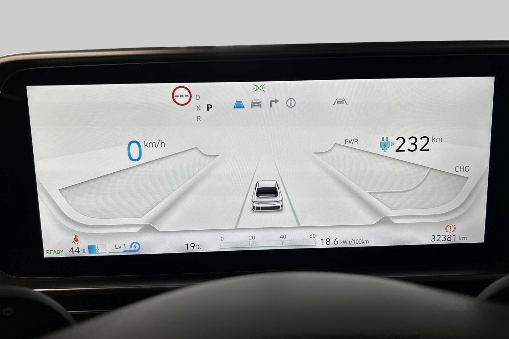Hyundai IONIQ 6 iso kuva 17