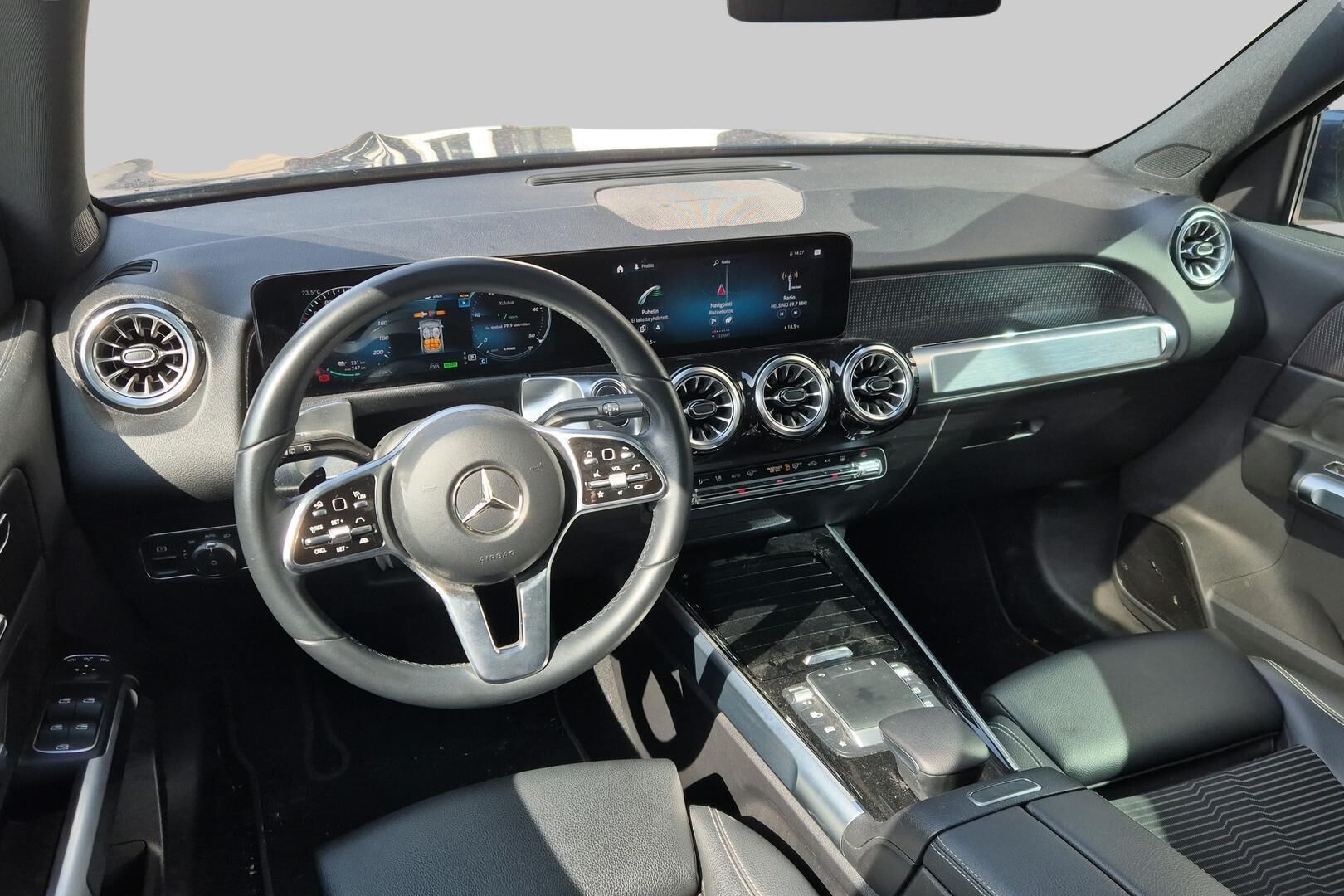 Mercedes-Benz EQB 300 4MATIC Business 2022, photo 3/5