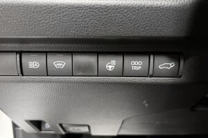 Toyota RAV4 Plug-in esikatselu 16