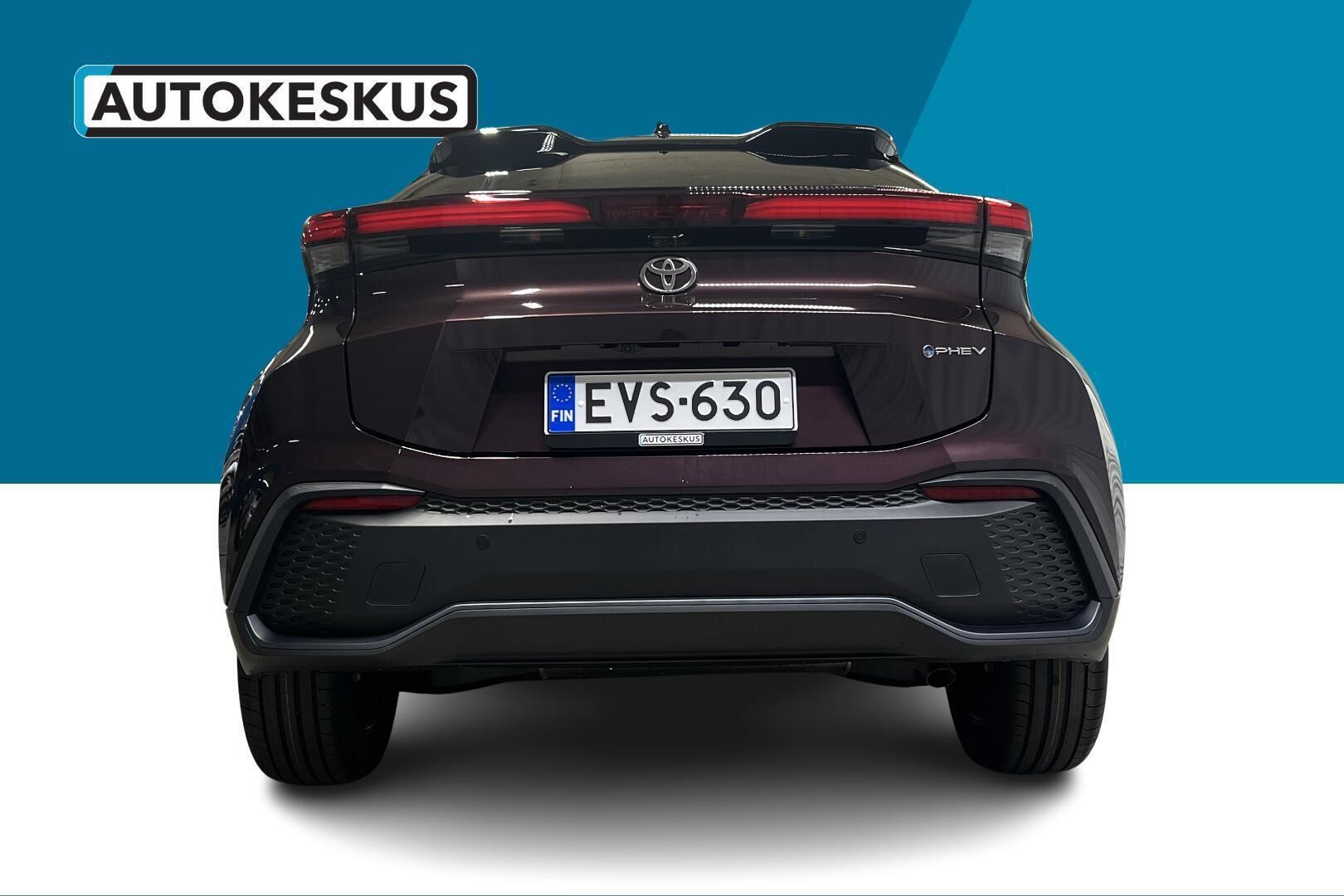 Toyota C-HR iso kuva 4