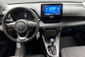 Toyota Yaris esikatselu 10