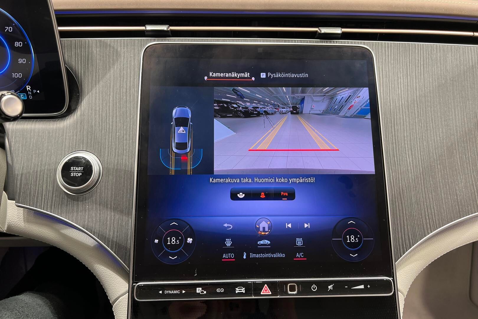 MERCEDES-BENZ EQE iso kuva 15