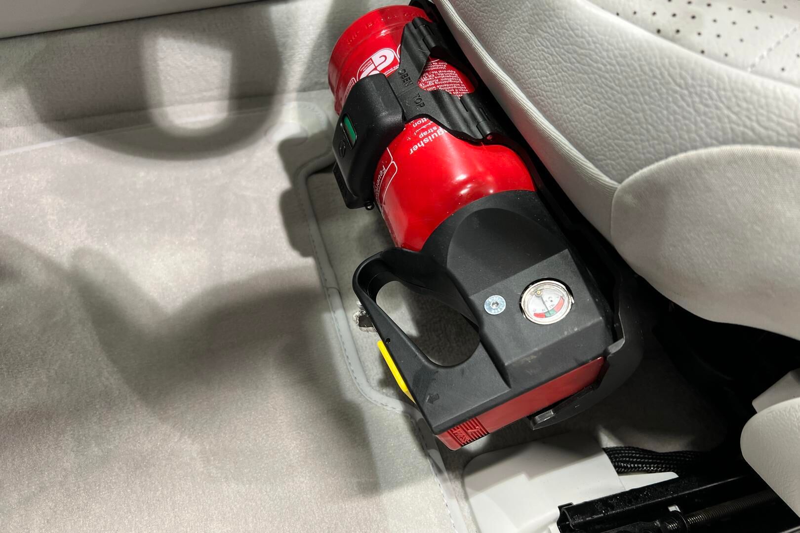 MERCEDES-BENZ EQE iso kuva 40