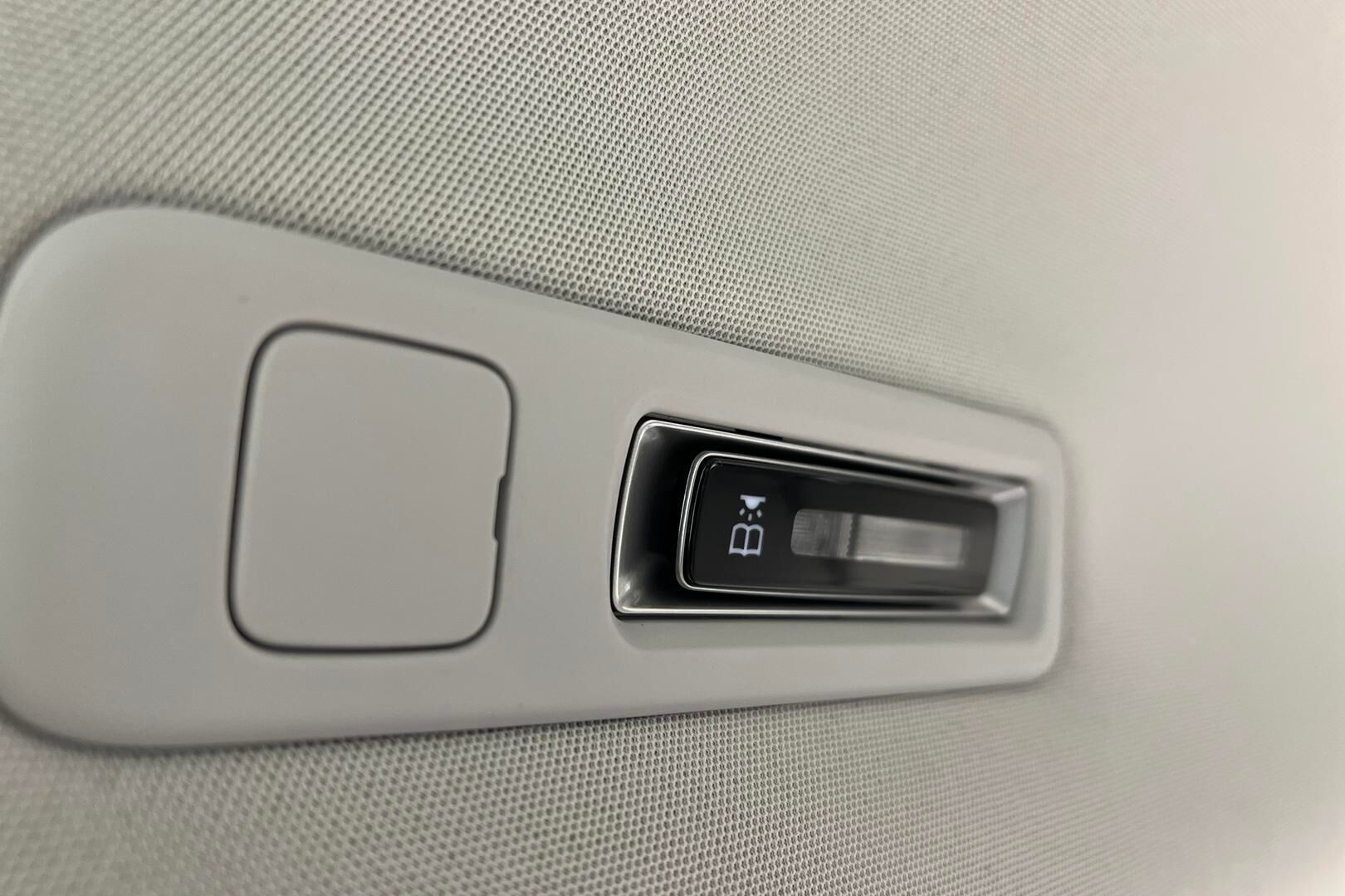 MERCEDES-BENZ EQE iso kuva 34