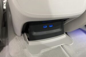 MERCEDES-BENZ EQE esikatselu 35