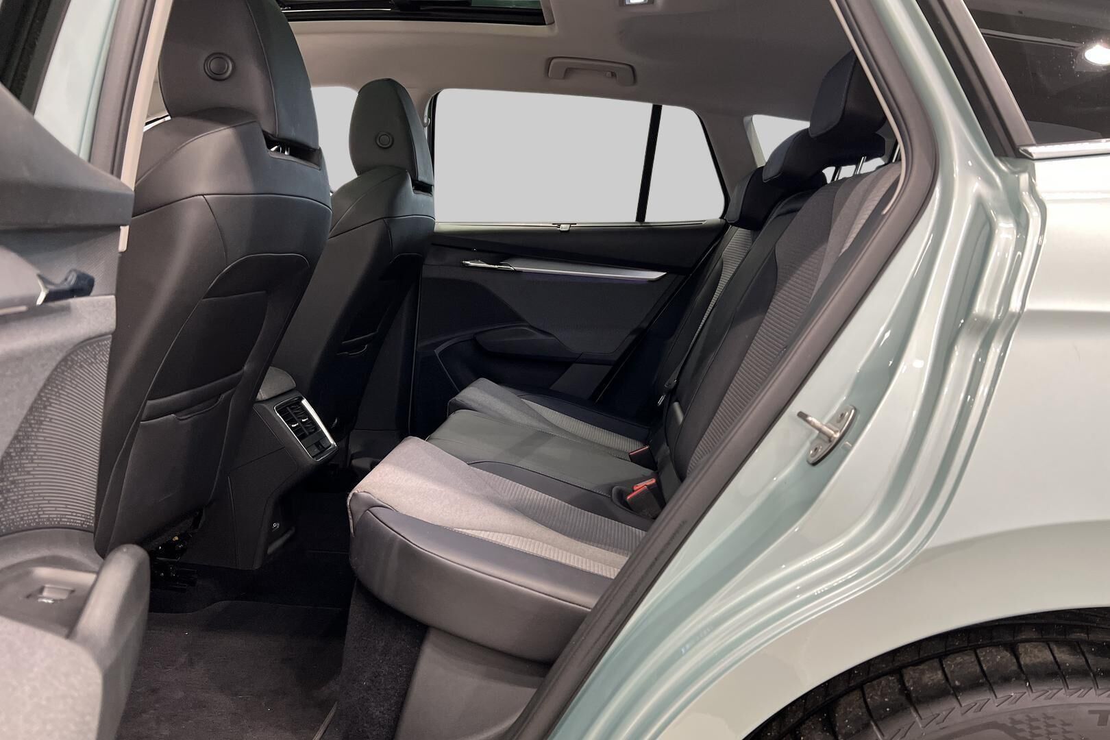 SKODA ENYAQ iso kuva 10