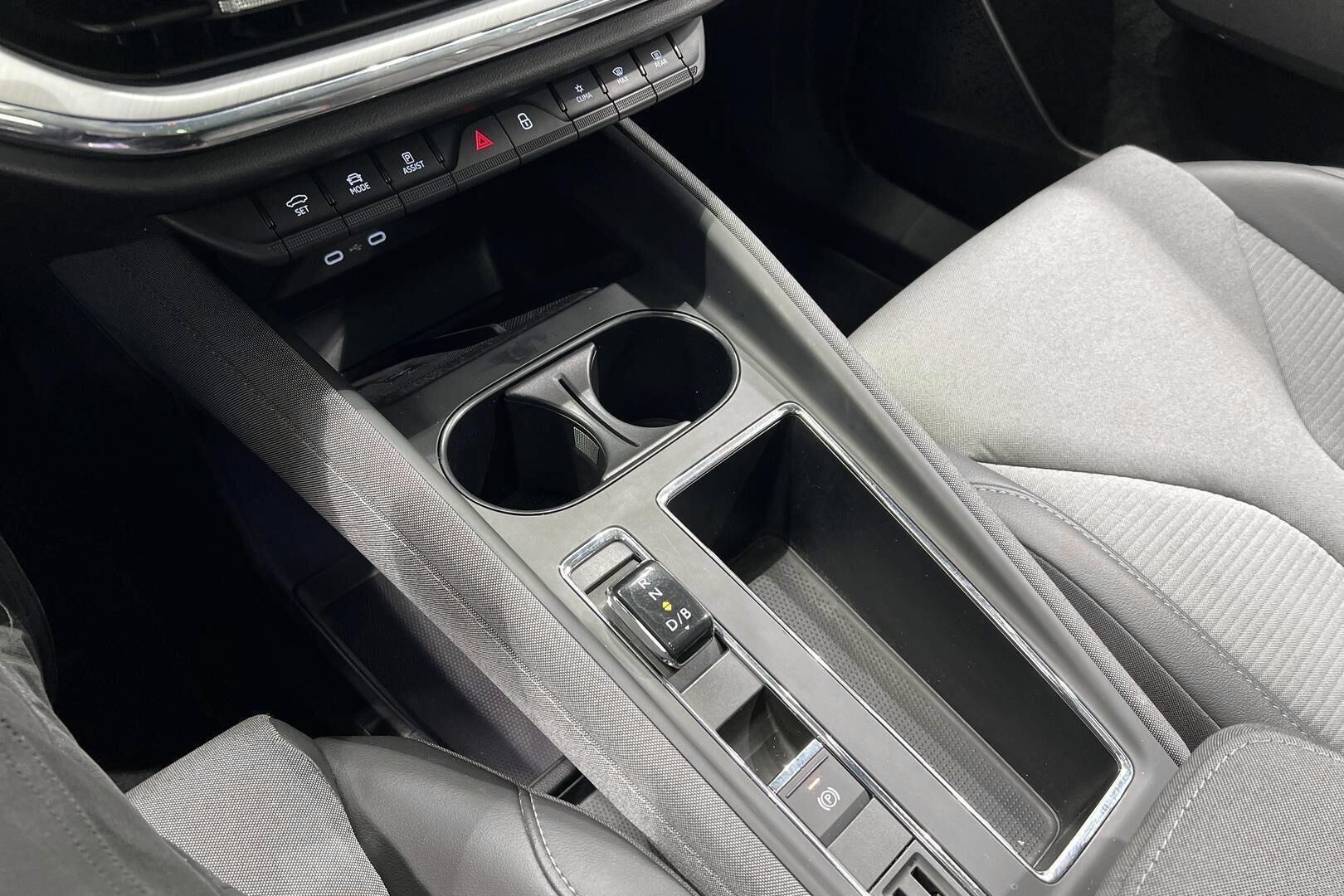 SKODA ENYAQ iso kuva 24