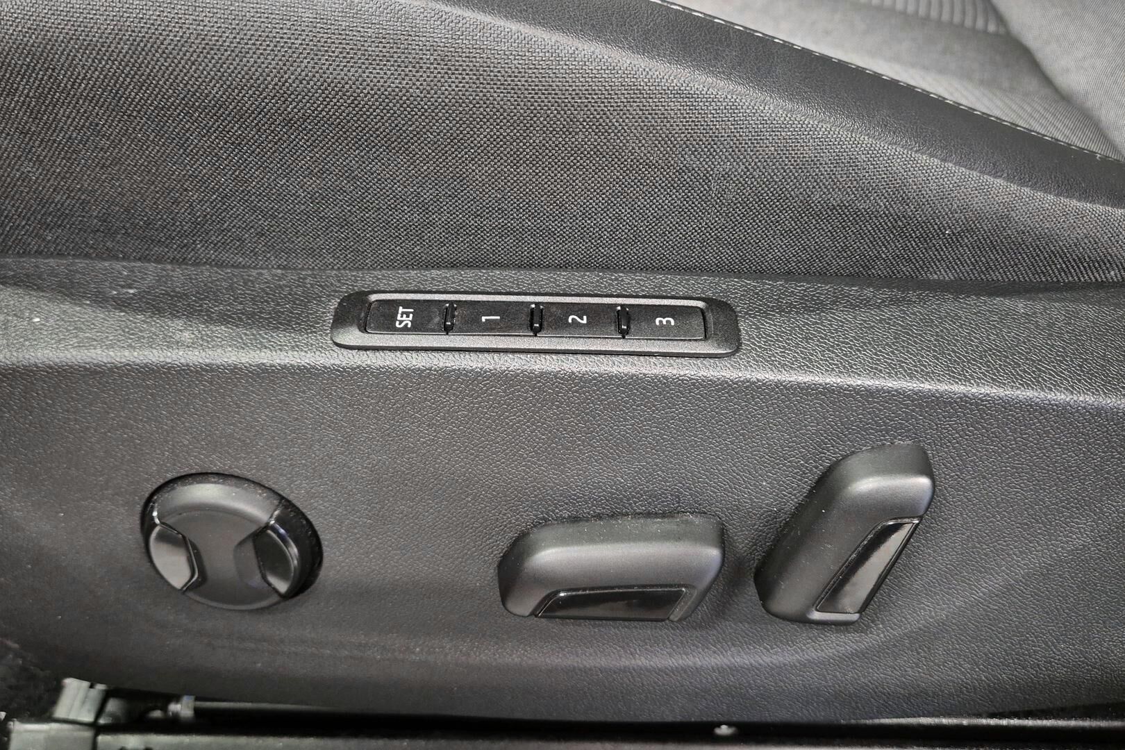 SKODA ENYAQ iso kuva 7