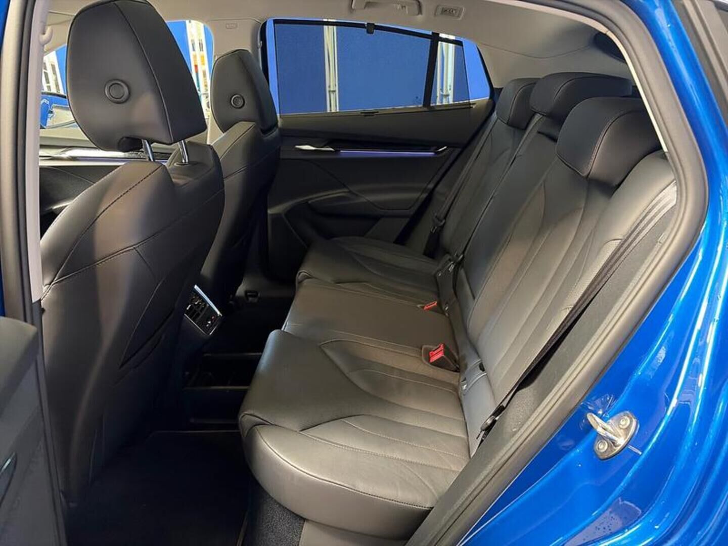 SKODA ENYAQ iso kuva 2