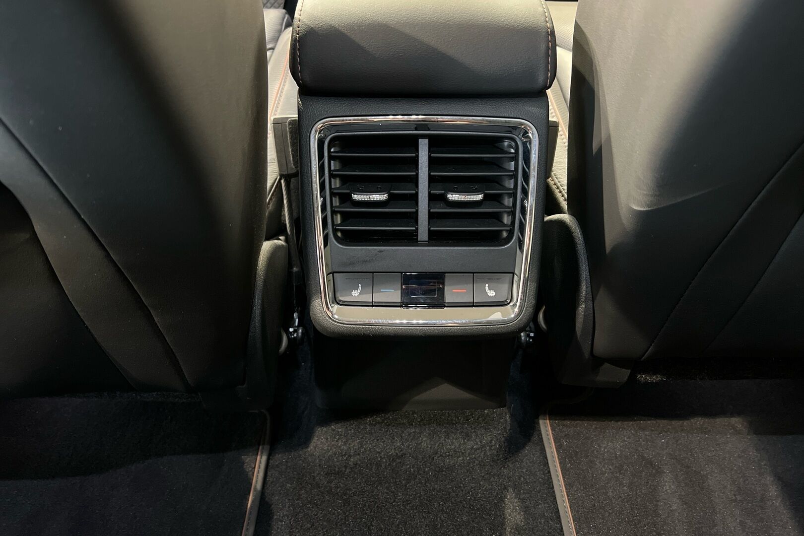 SKODA ENYAQ iso kuva 23