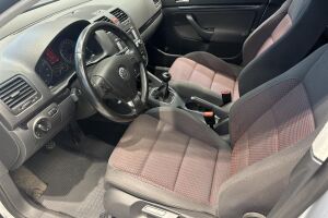 Volkswagen Golf esikatselu 7