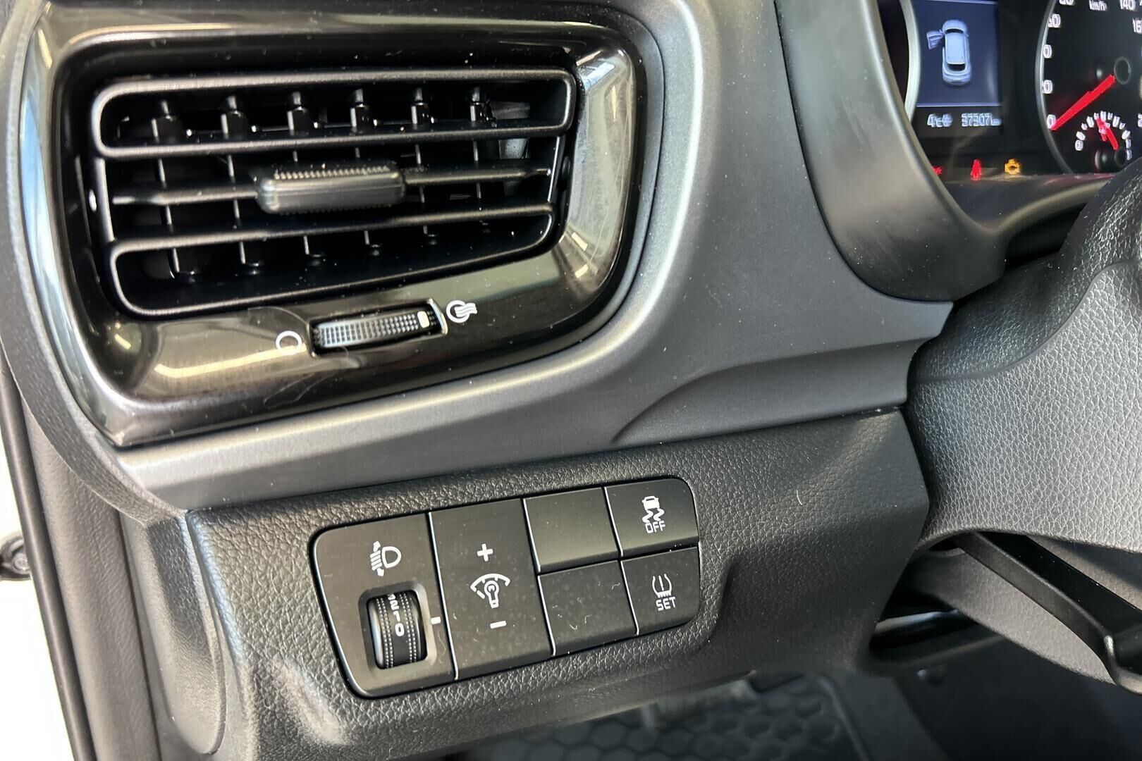 Kia Stonic iso kuva 14