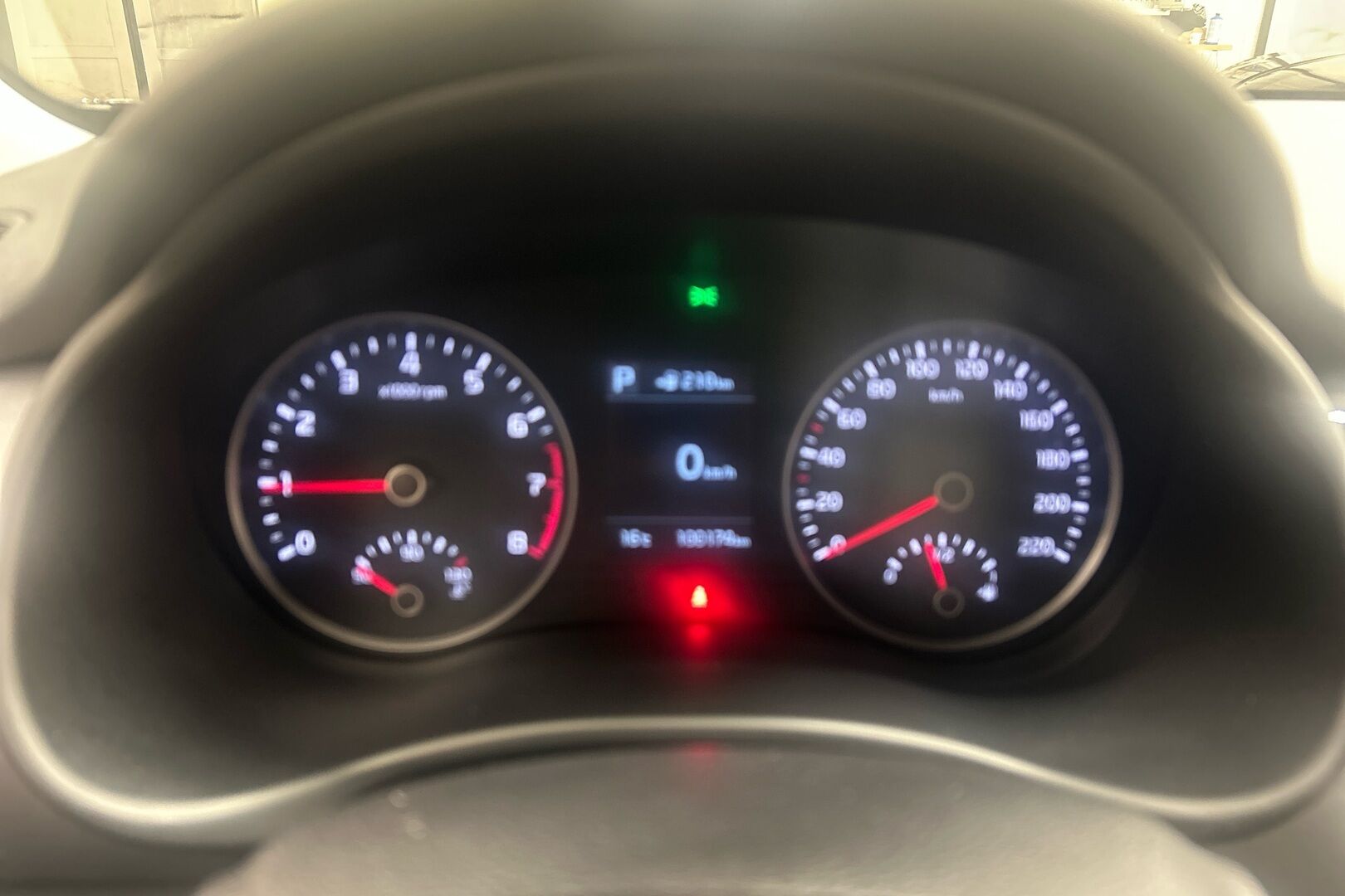 Kia Stonic iso kuva 23