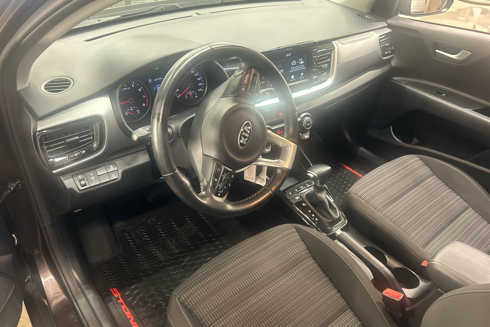 Kia Stonic iso kuva 26