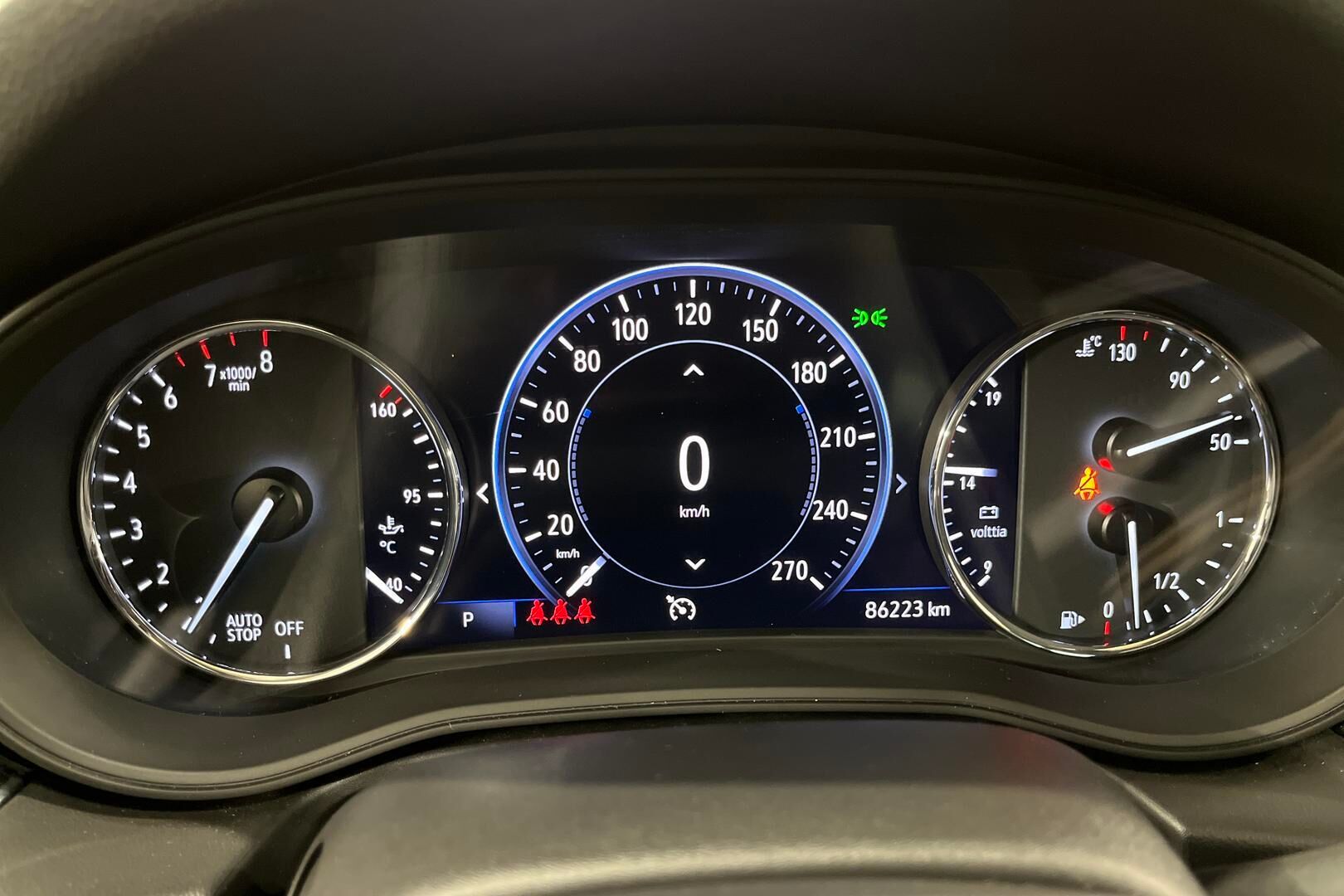 Opel Insignia iso kuva 14