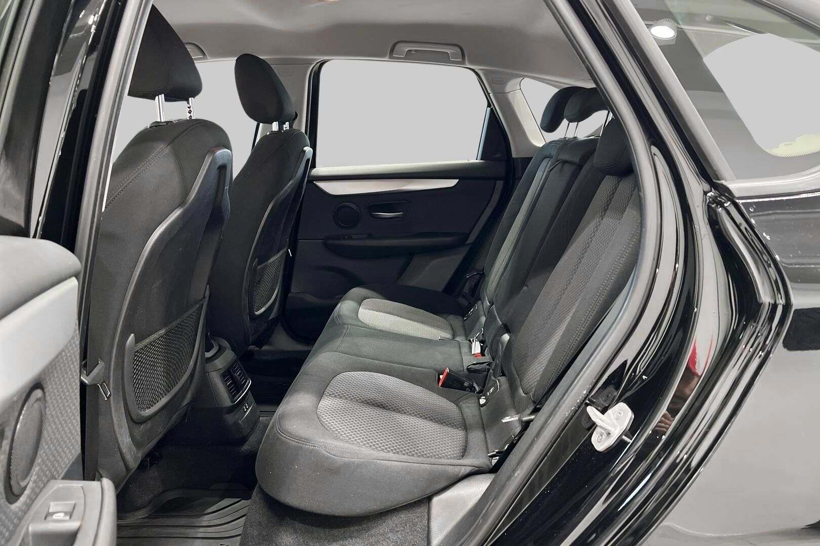 BMW 2-SARJA iso kuva 10