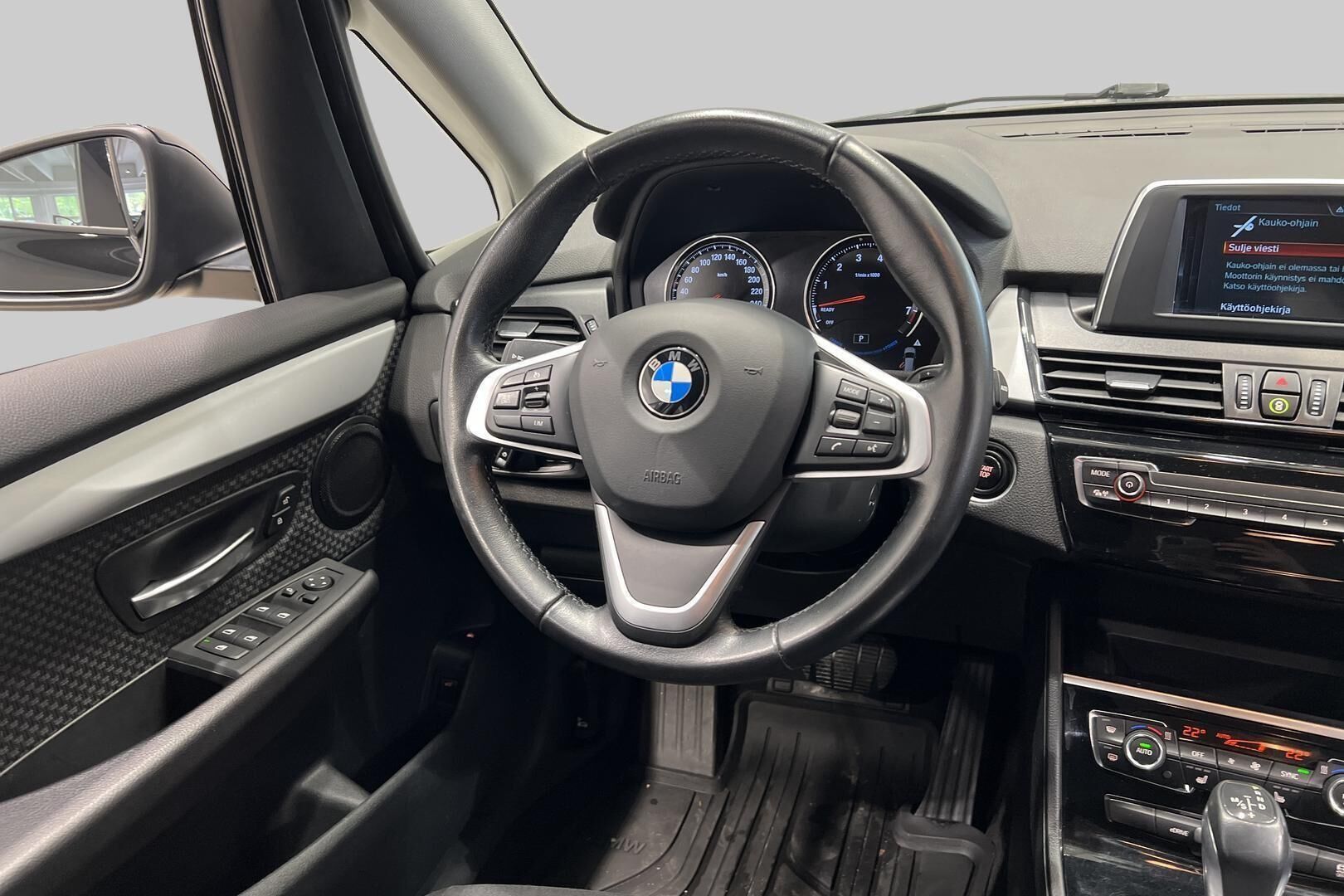 BMW 2-SARJA iso kuva 29