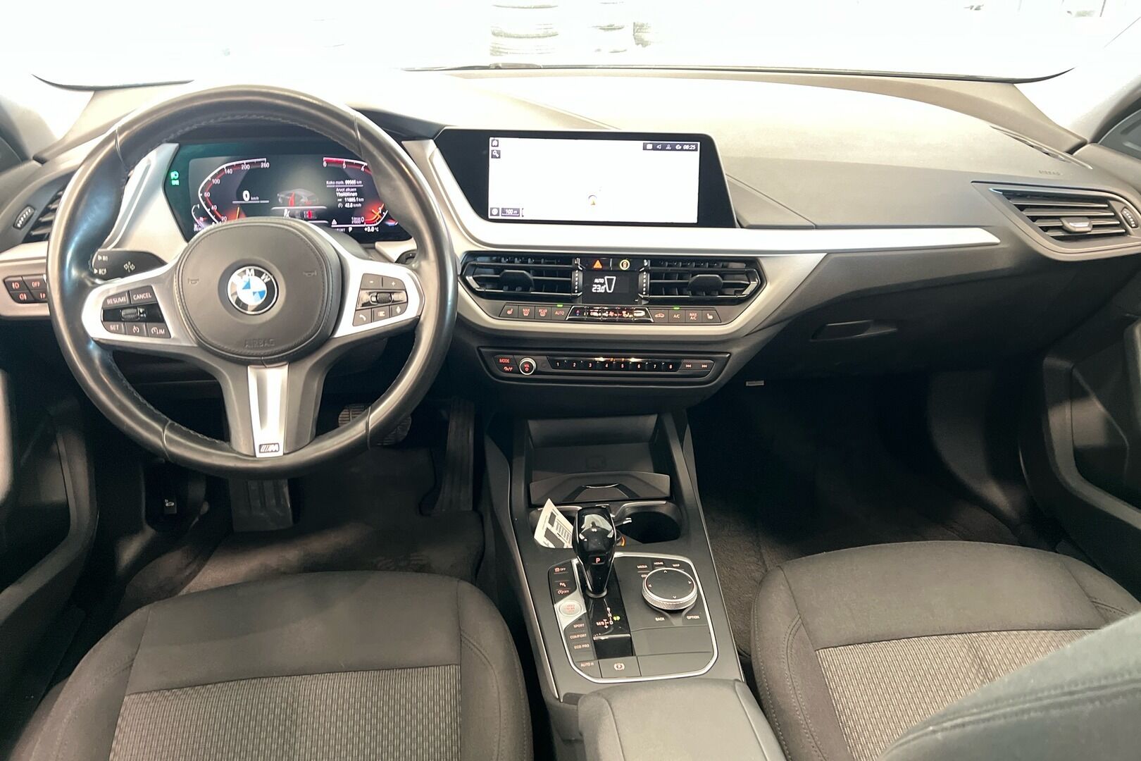 BMW 1-sarja iso kuva 19
