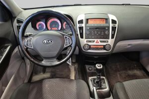Kia cee'd esikatselu 2