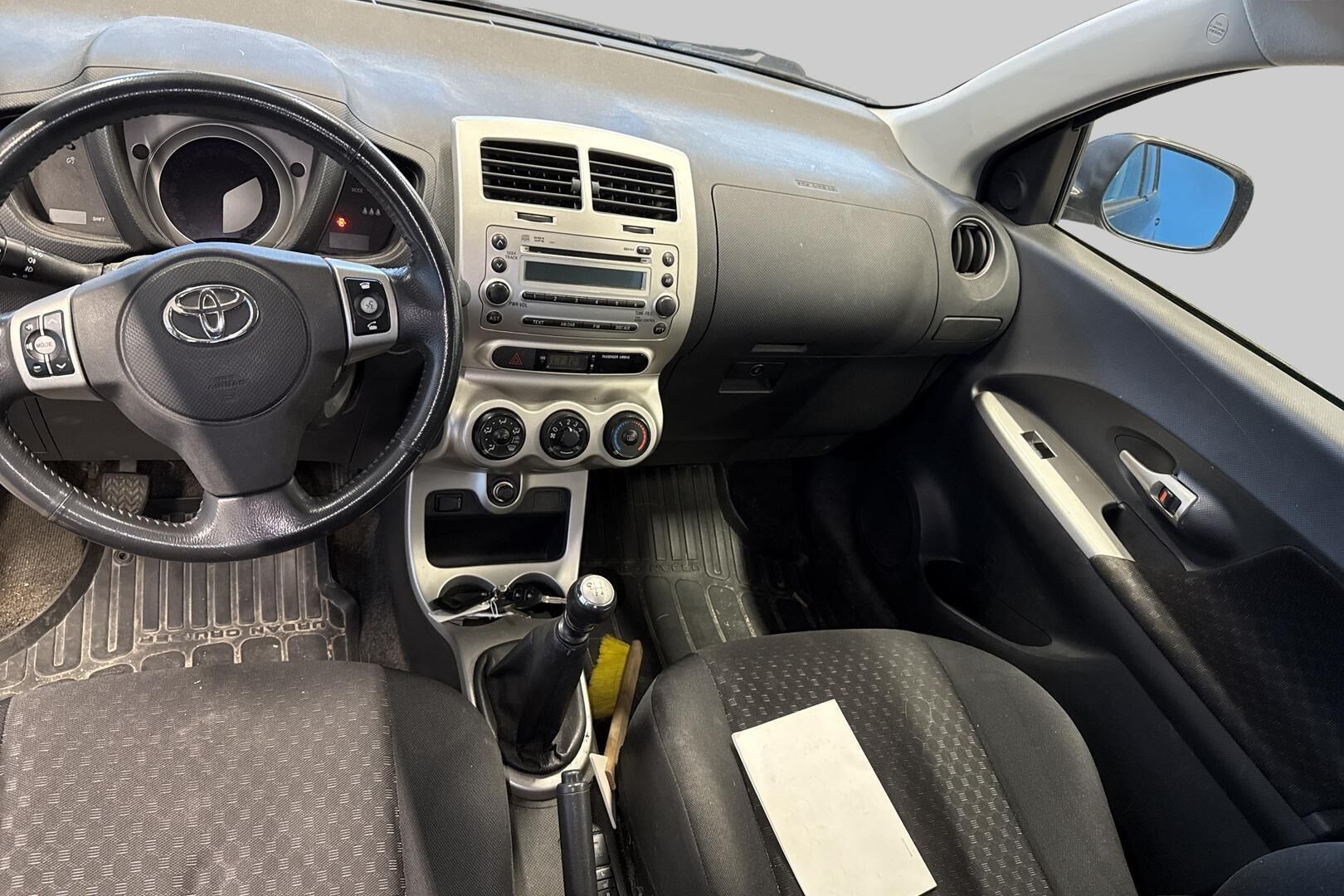 Toyota Urban Cruiser MYYDÄÄN HUUTOKAUPPA.COM iso kuva 10