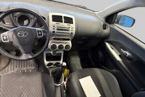 Toyota Urban Cruiser MYYDÄÄN HUUTOKAUPPA.COM esikatselu 10