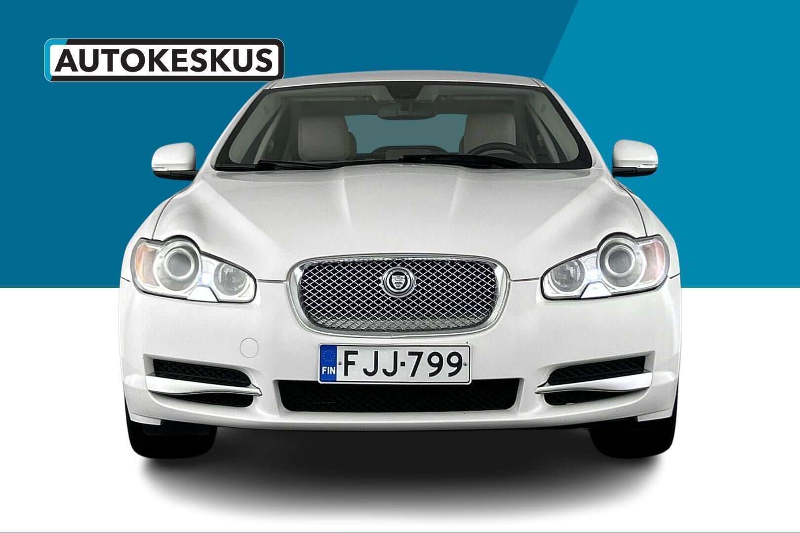 Jaguar XF iso kuva 1