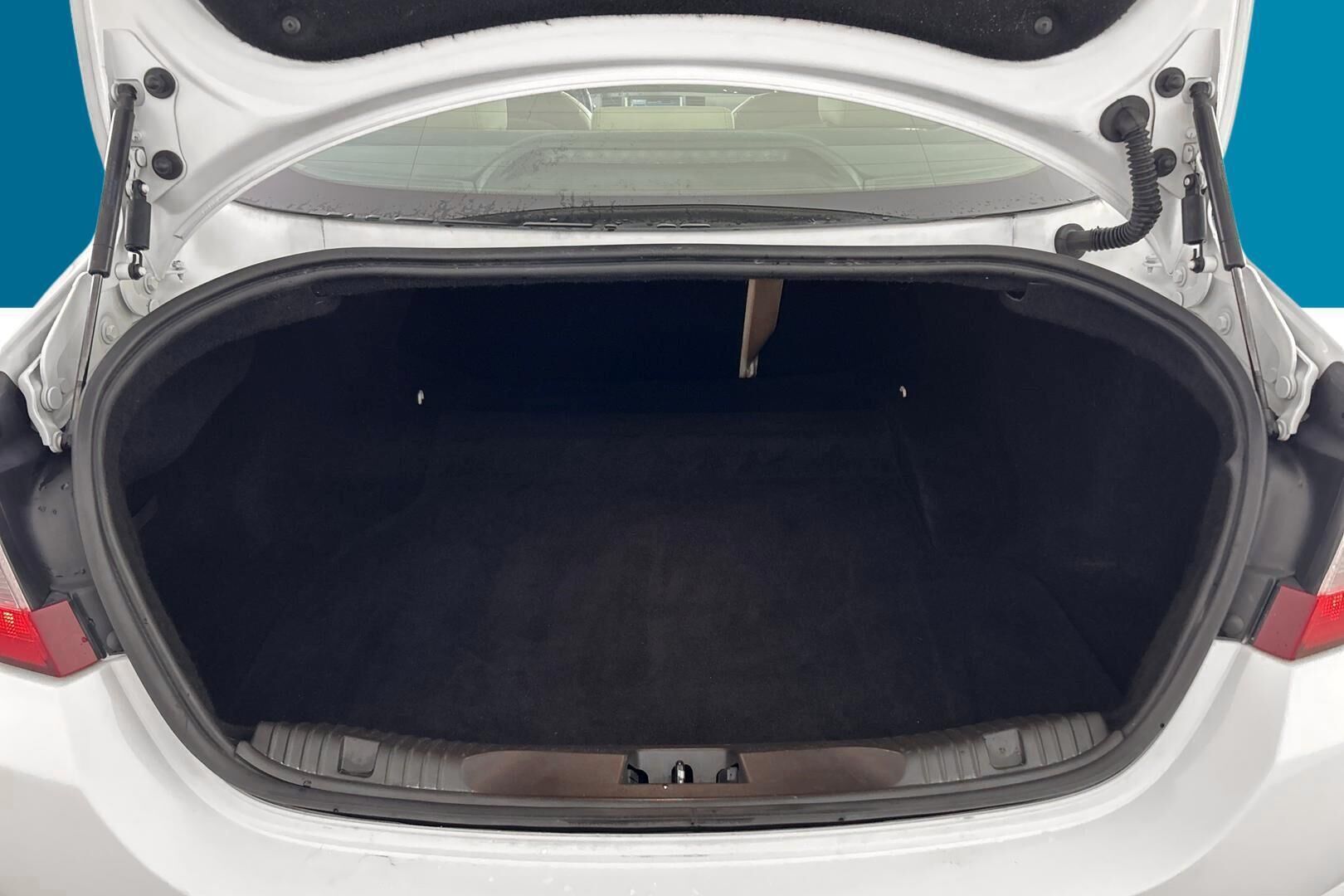 Jaguar XF iso kuva 11