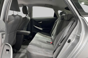 Toyota Prius esikatselu 7