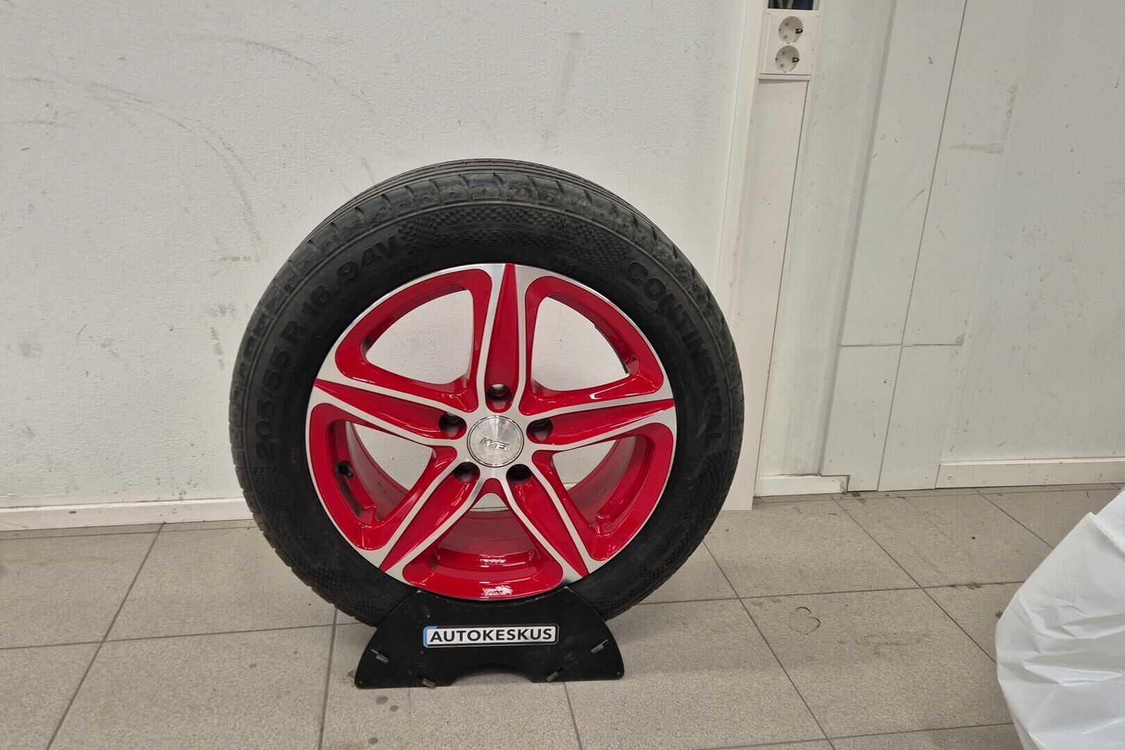 Skoda Superb iso kuva 23