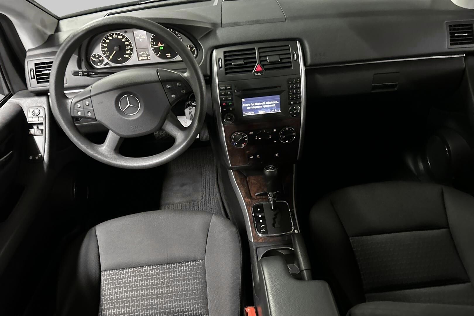 Mercedes-Benz B iso kuva 5