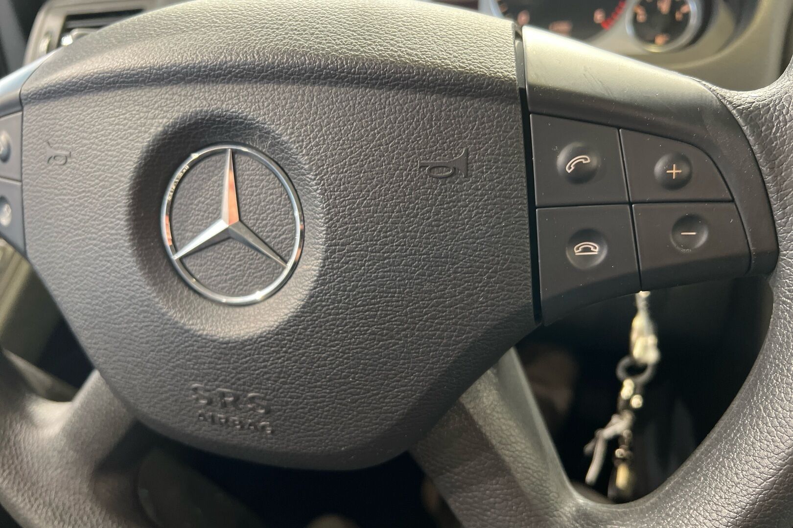 Mercedes-Benz B iso kuva 11