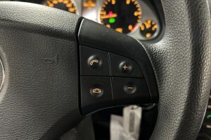 Mercedes-Benz B esikatselu 10