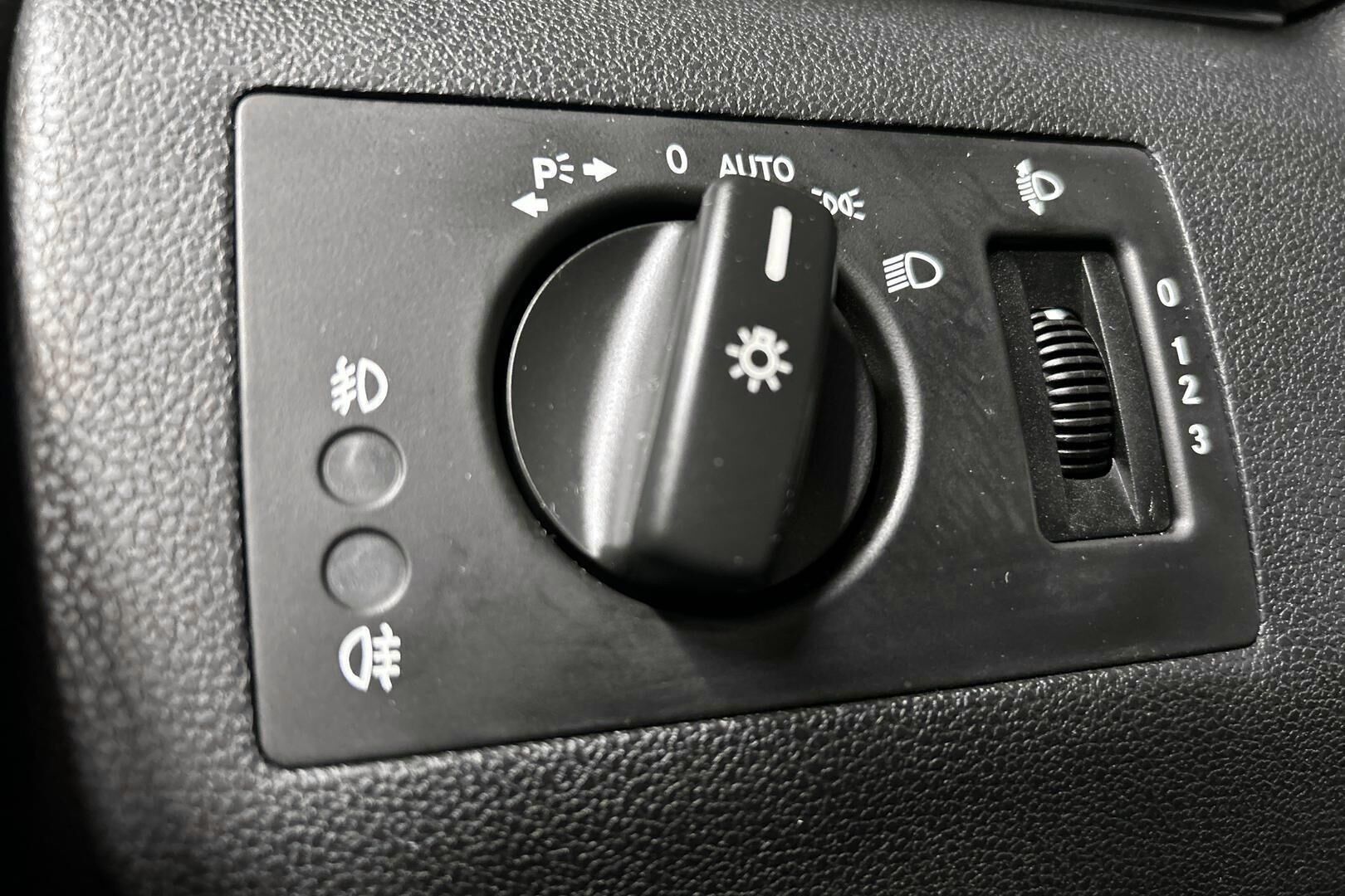 Mercedes-Benz B iso kuva 12