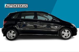Mercedes-Benz B esikatselu 19