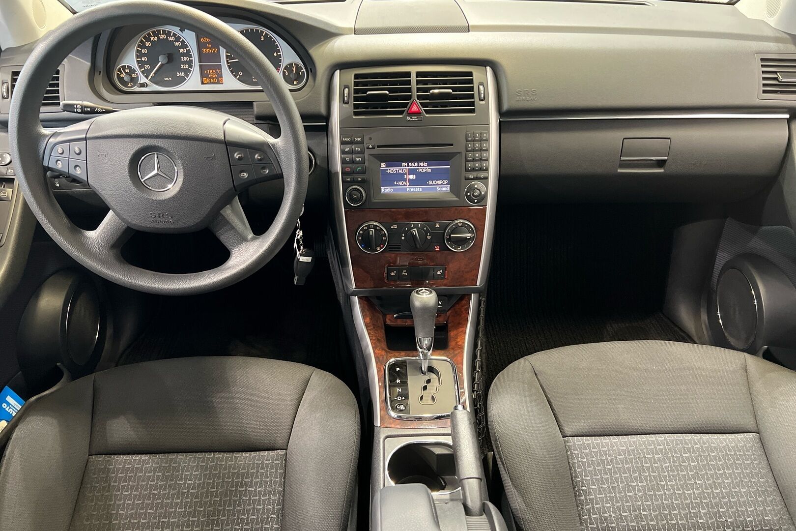 Mercedes-Benz B iso kuva 7