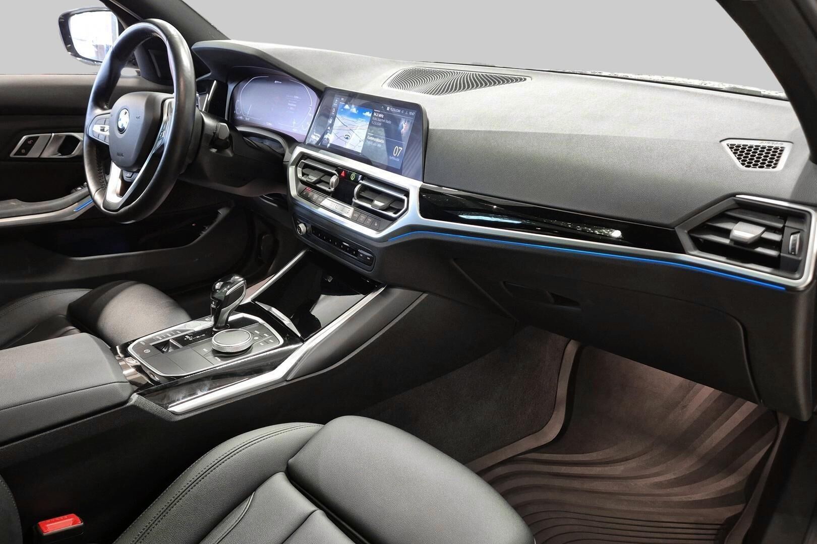 BMW 3-SARJA iso kuva 4