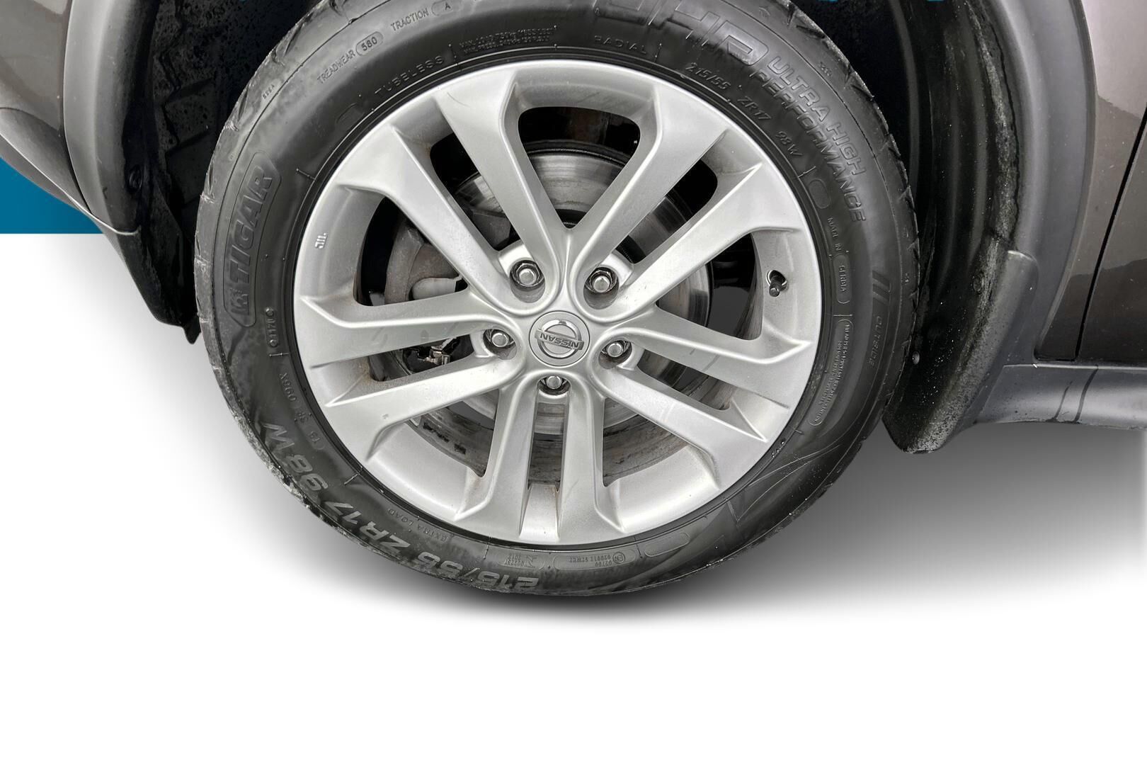 Nissan Juke iso kuva 14