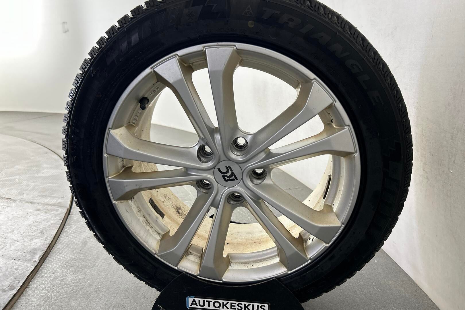 Nissan Juke iso kuva 24