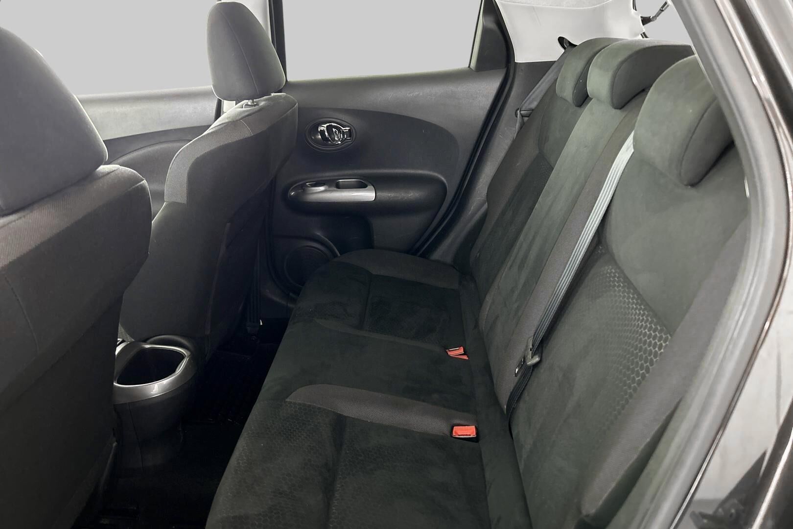 Nissan Juke iso kuva 9