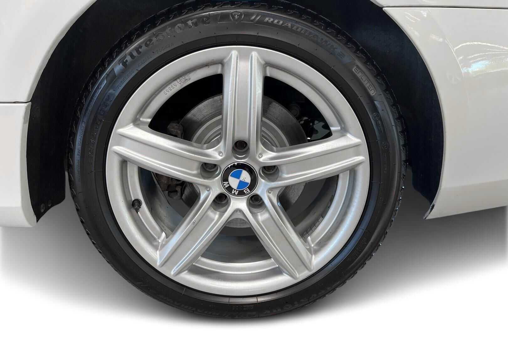 BMW 3-sarja iso kuva 13
