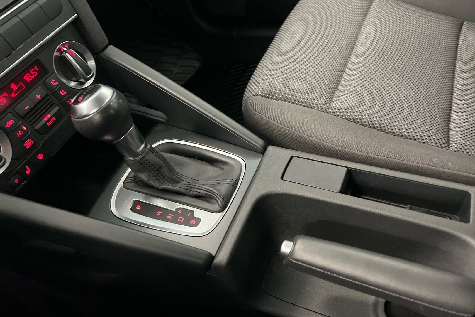 Audi A3 iso kuva 13