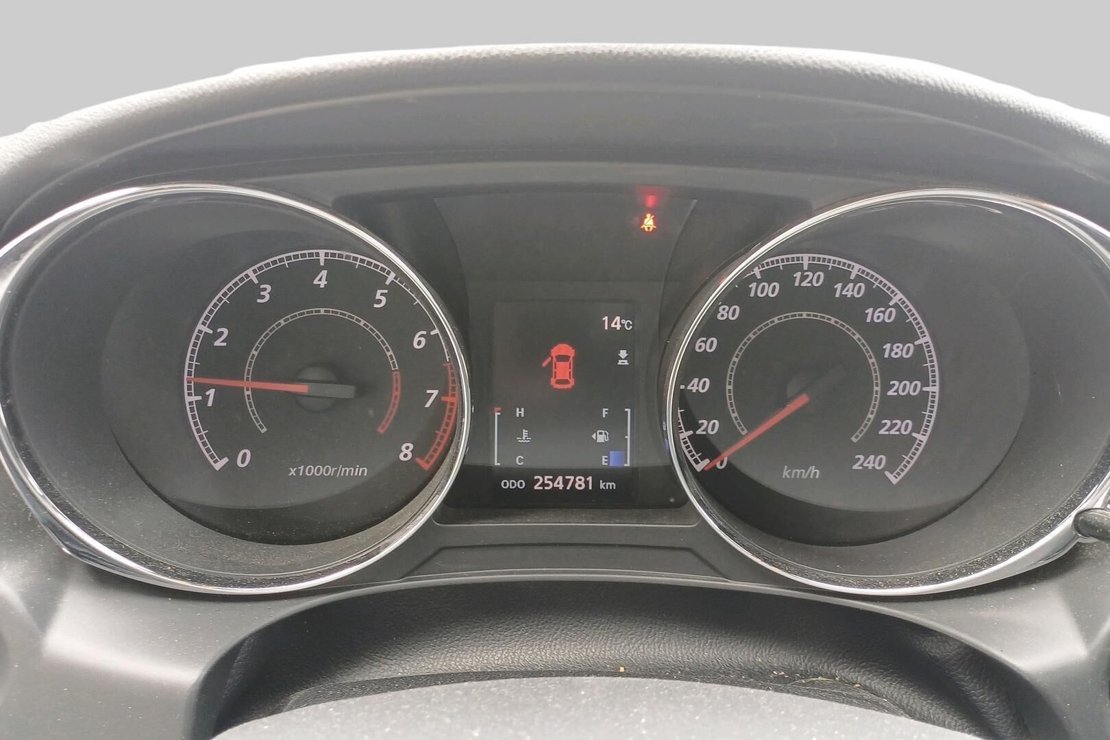 Mitsubishi ASX iso kuva 12
